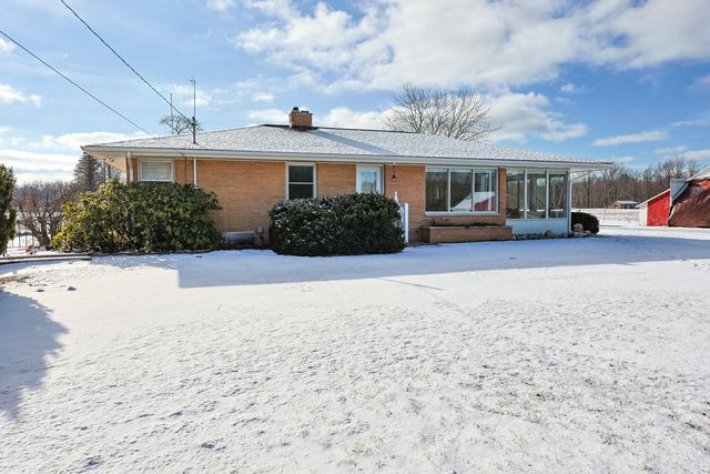 6490 145th Avenue, Laketown Twp, MI 49423