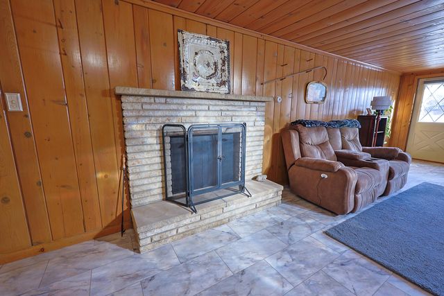 6490 145th Avenue, Laketown Twp, MI 49423