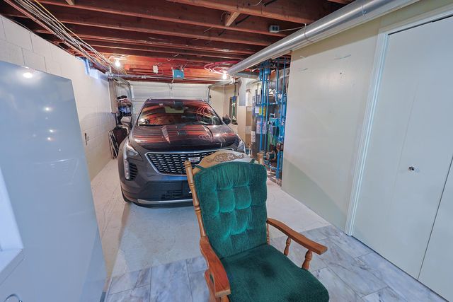 6490 145th Avenue, Laketown Twp, MI 49423