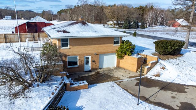 6490 145th Avenue, Laketown Twp, MI 49423