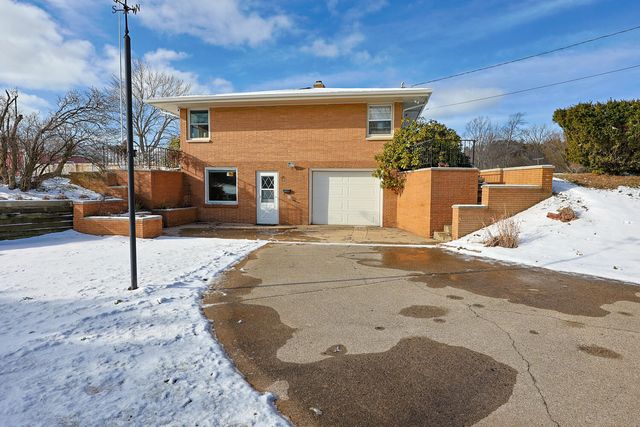 6490 145th Avenue, Laketown Twp, MI 49423