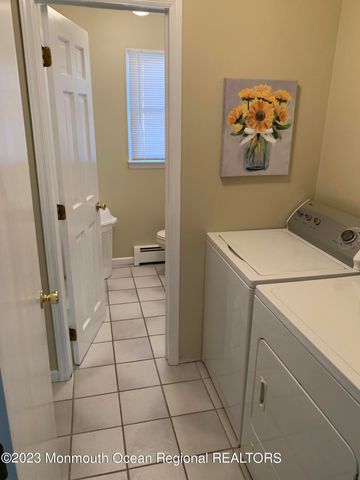 107 Carlton Place, Mantoloking, NJ 08738