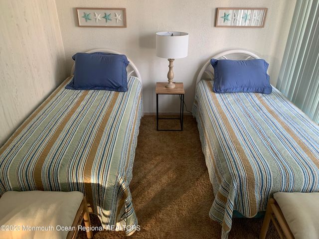 107 Carlton Place, Mantoloking, NJ 08738