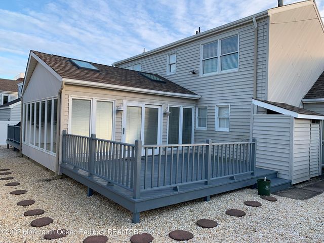 107 Carlton Place, Mantoloking, NJ 08738