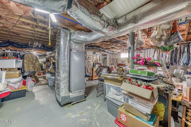 633 Old Airport Road, Bristol, VA 24201