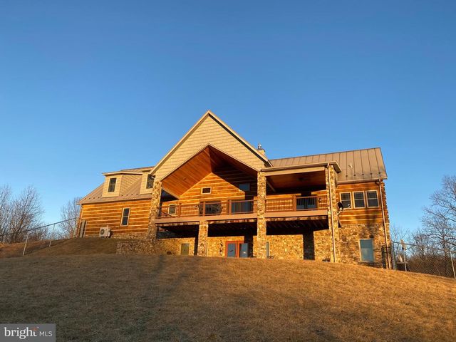 879 OLDE OAK VIEW DR, Springfield, WV 26763