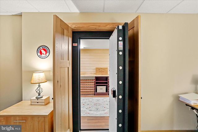 879 OLDE OAK VIEW DR, Springfield, WV 26763