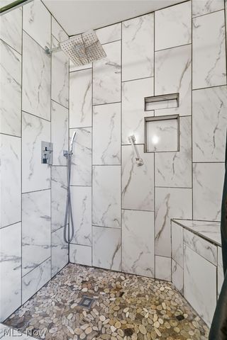 1220 28th Street NE, Canton, OH 44714