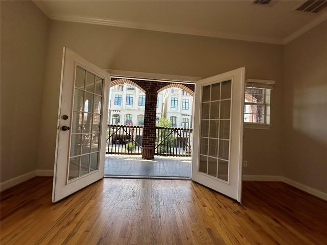 508 W Clay Street, Houston, TX 77019