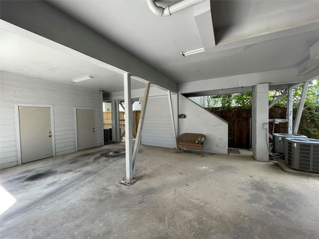 508 W Clay Street, Houston, TX 77019