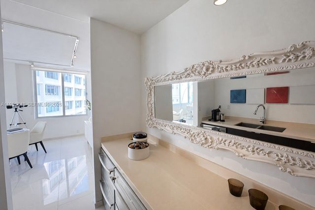 1000 West Ave 1111, Miami Beach, FL 33139