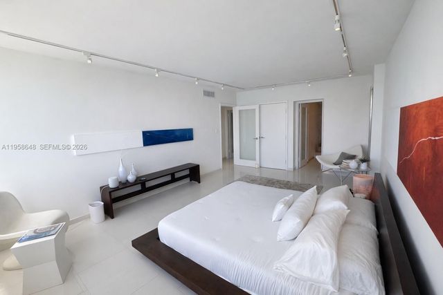 1000 West Ave 1111, Miami Beach, FL 33139