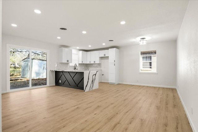 2101 Dayton Street, Haltom City, TX 76117