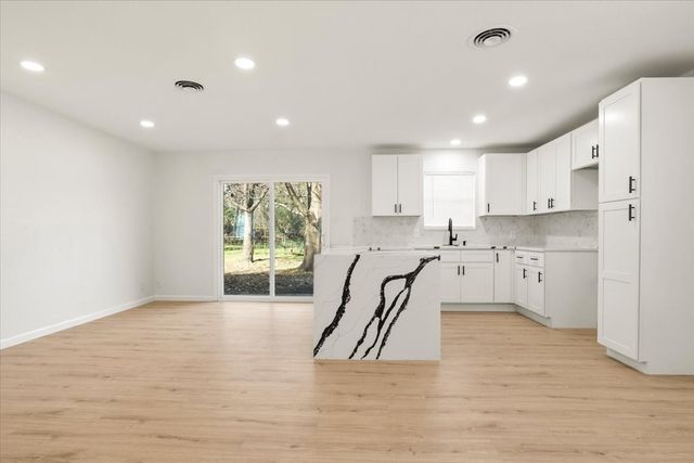 2101 Dayton Street, Haltom City, TX 76117