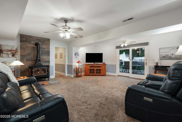 201 Heights Terrace, Middletown, NJ 07748