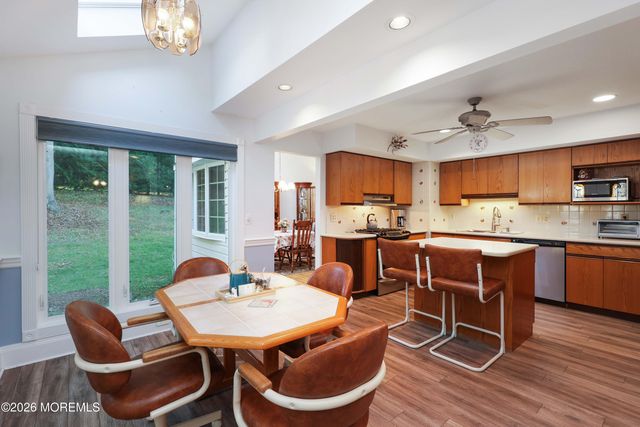 201 Heights Terrace, Middletown, NJ 07748