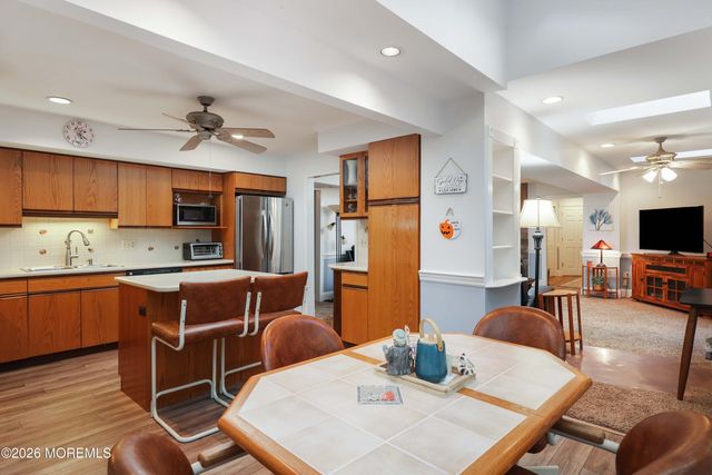 201 Heights Terrace, Middletown, NJ 07748