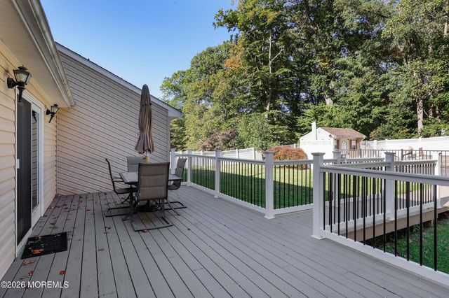 201 Heights Terrace, Middletown, NJ 07748