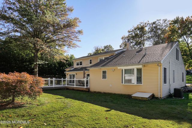 201 Heights Terrace, Middletown, NJ 07748
