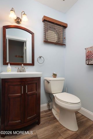 201 Heights Terrace, Middletown, NJ 07748