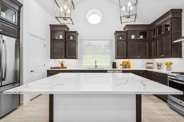 2815 Clapbread Lane, Rosenberg, TX 77471