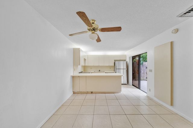 713 NW 99th Circle, Plantation, FL 33324