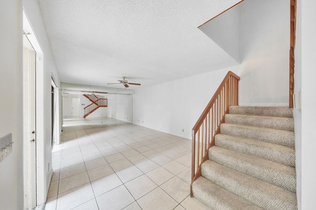 713 NW 99th Circle, Plantation, FL 33324