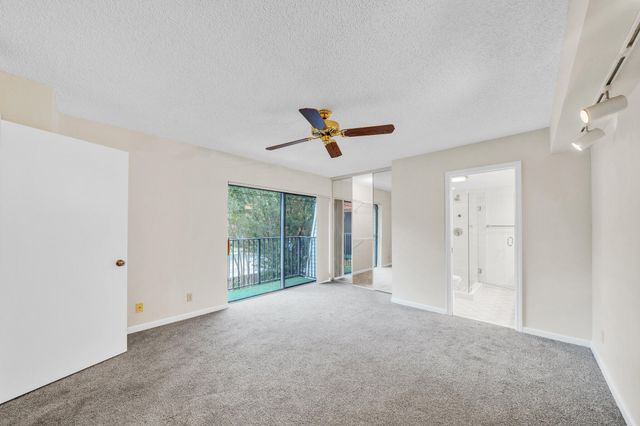 713 NW 99th Circle, Plantation, FL 33324