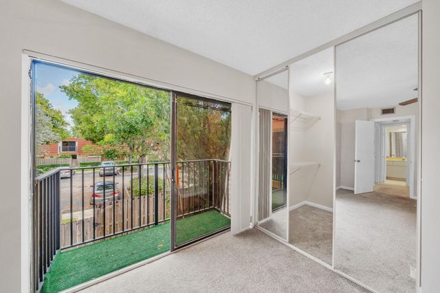 713 NW 99th Circle, Plantation, FL 33324