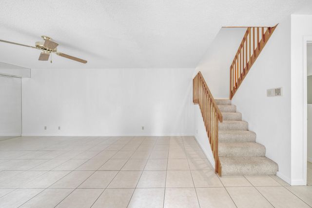 713 NW 99th Circle, Plantation, FL 33324