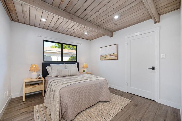 1040 Meadow Rd, West Sacramento, CA 95691