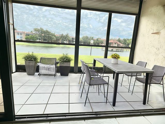 5609 Coral Lake 109, Margate, FL 33063