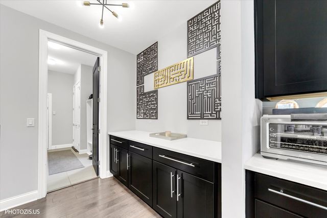 1120 Ashley Lane, Inverness, IL 60010