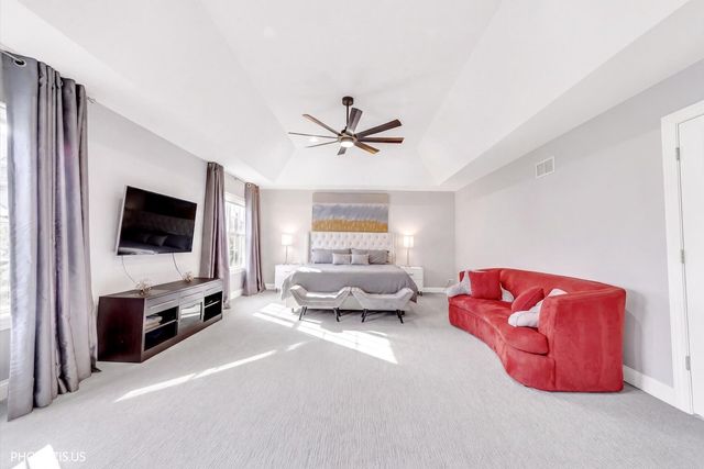 1120 Ashley Lane, Inverness, IL 60010