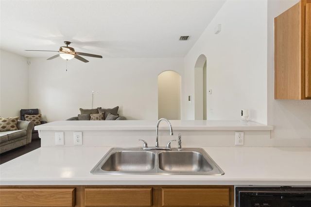 725 STAR POINTE DRIVE, Seffner, FL 33584