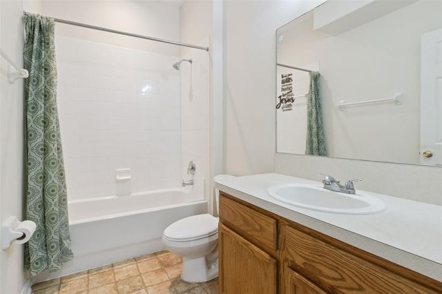 725 STAR POINTE DRIVE, Seffner, FL 33584