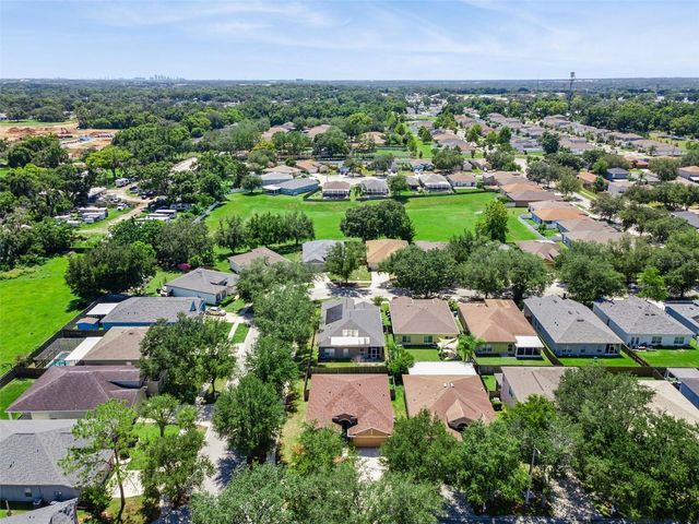 725 STAR POINTE DRIVE, Seffner, FL 33584