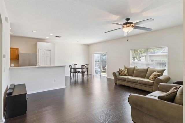 725 STAR POINTE DRIVE, Seffner, FL 33584