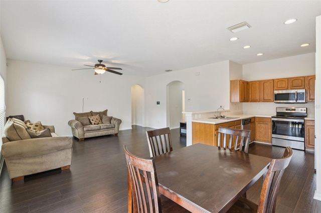 725 STAR POINTE DRIVE, Seffner, FL 33584