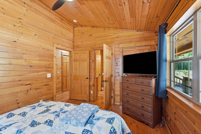 5010 Hidden Ln, Crawford, TN 38554