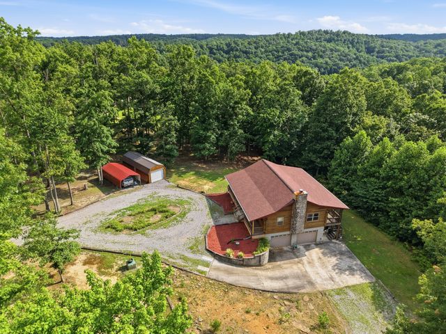 5010 Hidden Ln, Crawford, TN 38554