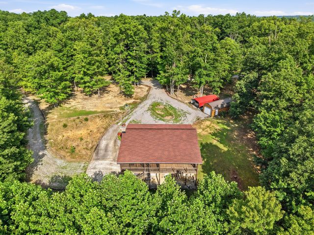 5010 Hidden Ln, Crawford, TN 38554