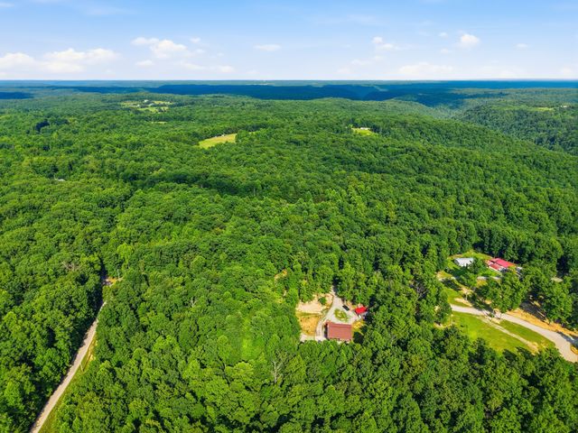 5010 Hidden Ln, Crawford, TN 38554