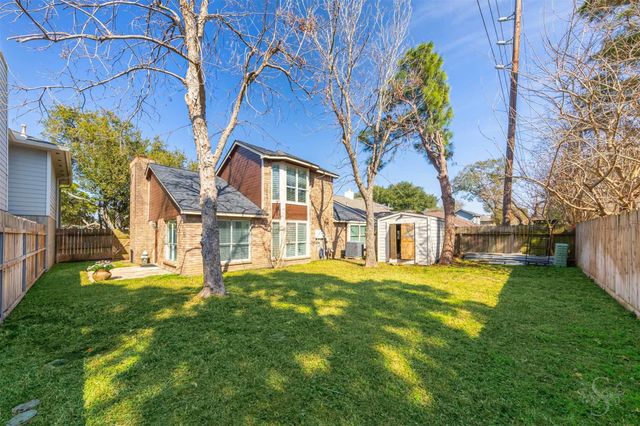 16331 Mccormick Dr, Houston, TX 77095