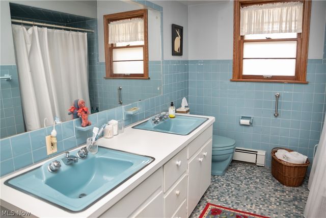 2004 Burning Tree Lane, Youngstown, OH 44505
