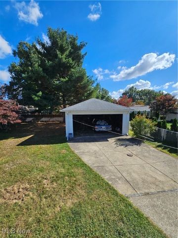 6369 Anita Drive, Parma Heights, OH 44130