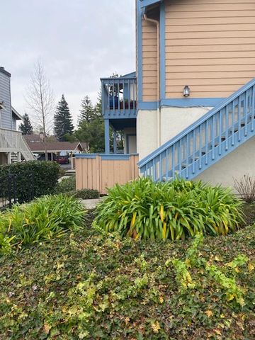 65 Glenwood, Hercules, CA 94547