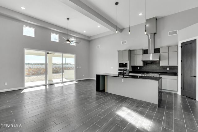 13316 Emerald Wind Court, Horizon City, TX 79928