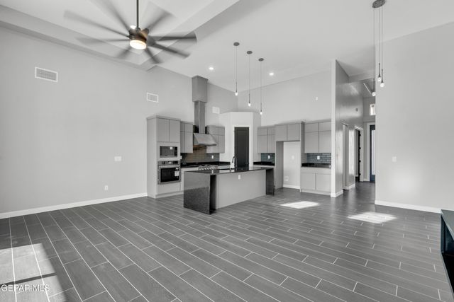 13316 Emerald Wind Court, Horizon City, TX 79928