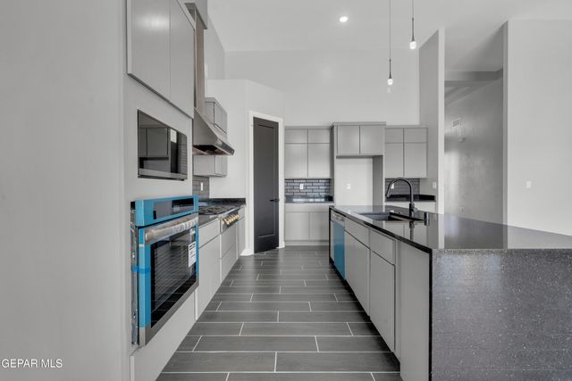 13316 Emerald Wind Court, Horizon City, TX 79928